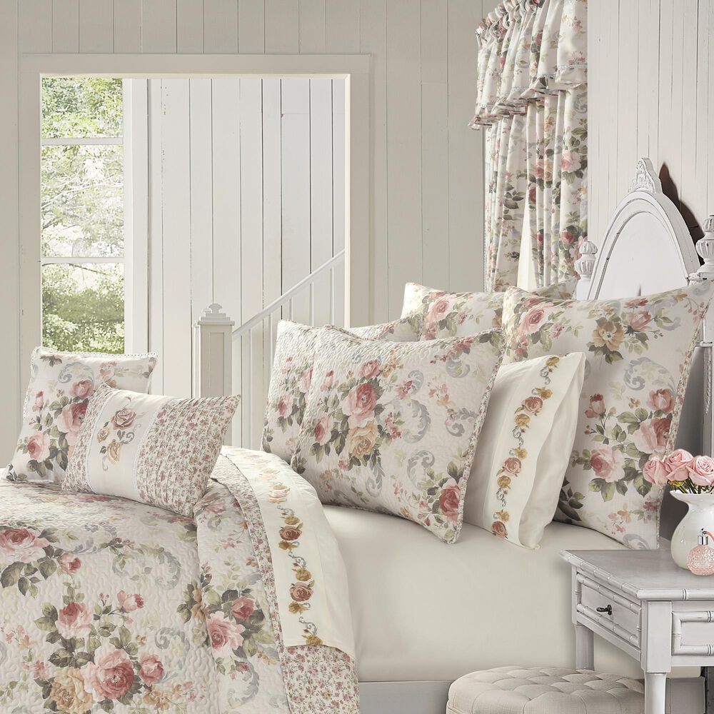J. Queen New York Chablis 2-Piece Twin/Twin XL Quilt Set in Rose Gold, , large