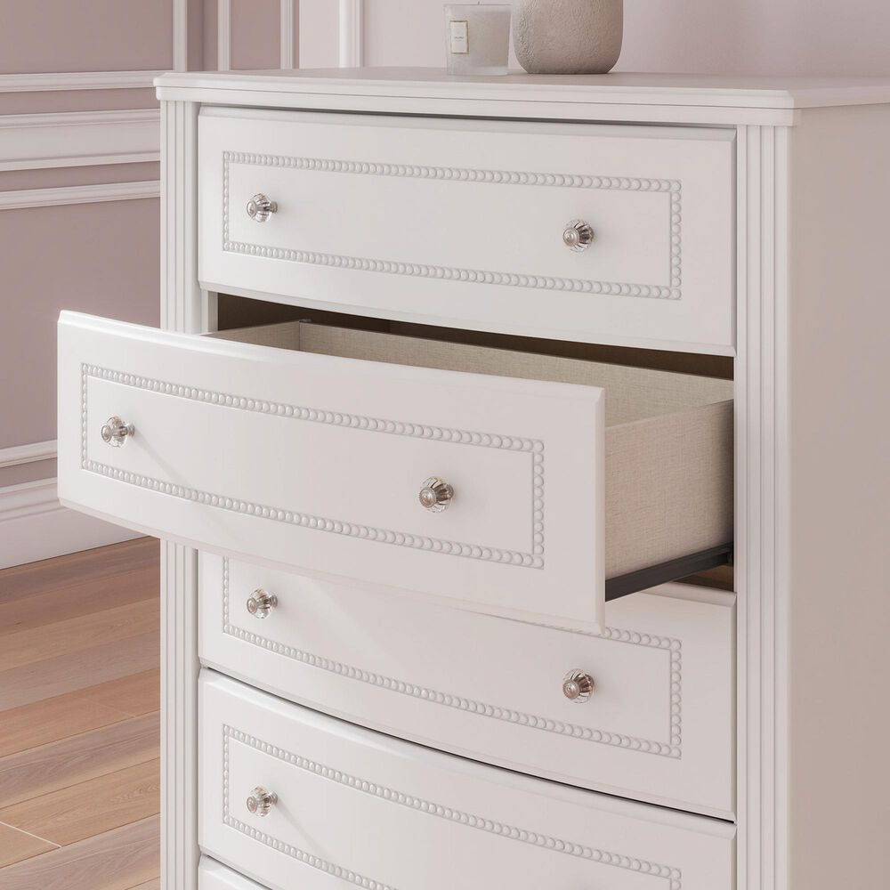 Ashley Kozlani 5-Drawer Chest in White, , large