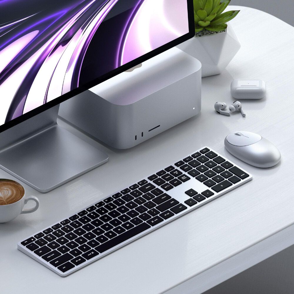 Satechi Slim X3 Bluetooth Backlit Keyboard in Silver, , large