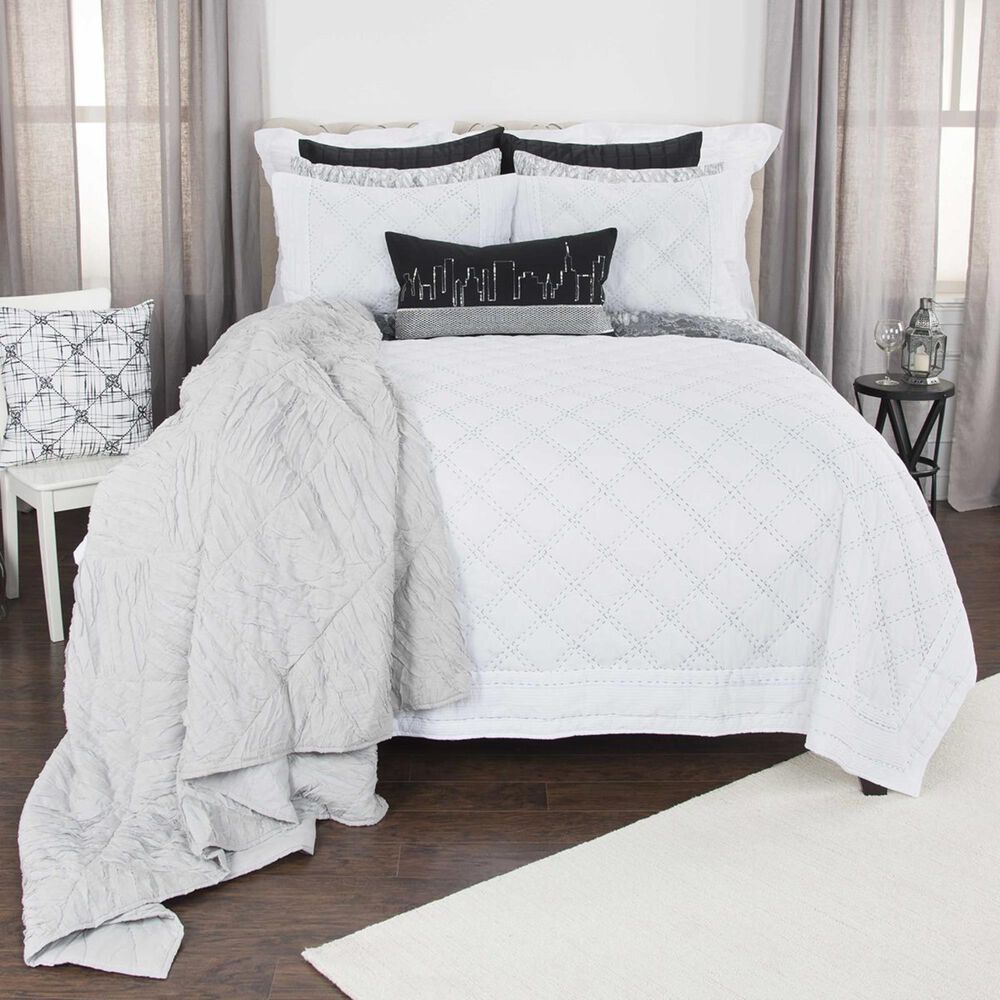 Rizzy Home Rappaport 106" x 92" Quilt in White, , large