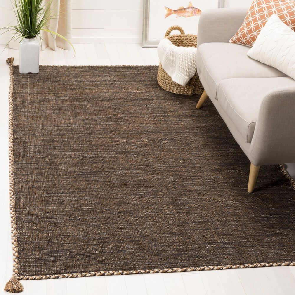 Safavieh Montauk 5&#39; x 8&#39; Brown and Black Area Rug, , large