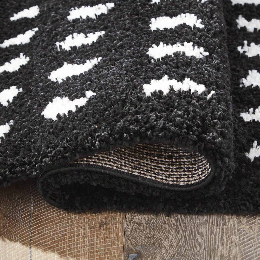 Ashley Minston 5&#39; x 7&#39; Black and White Area Rug, , large