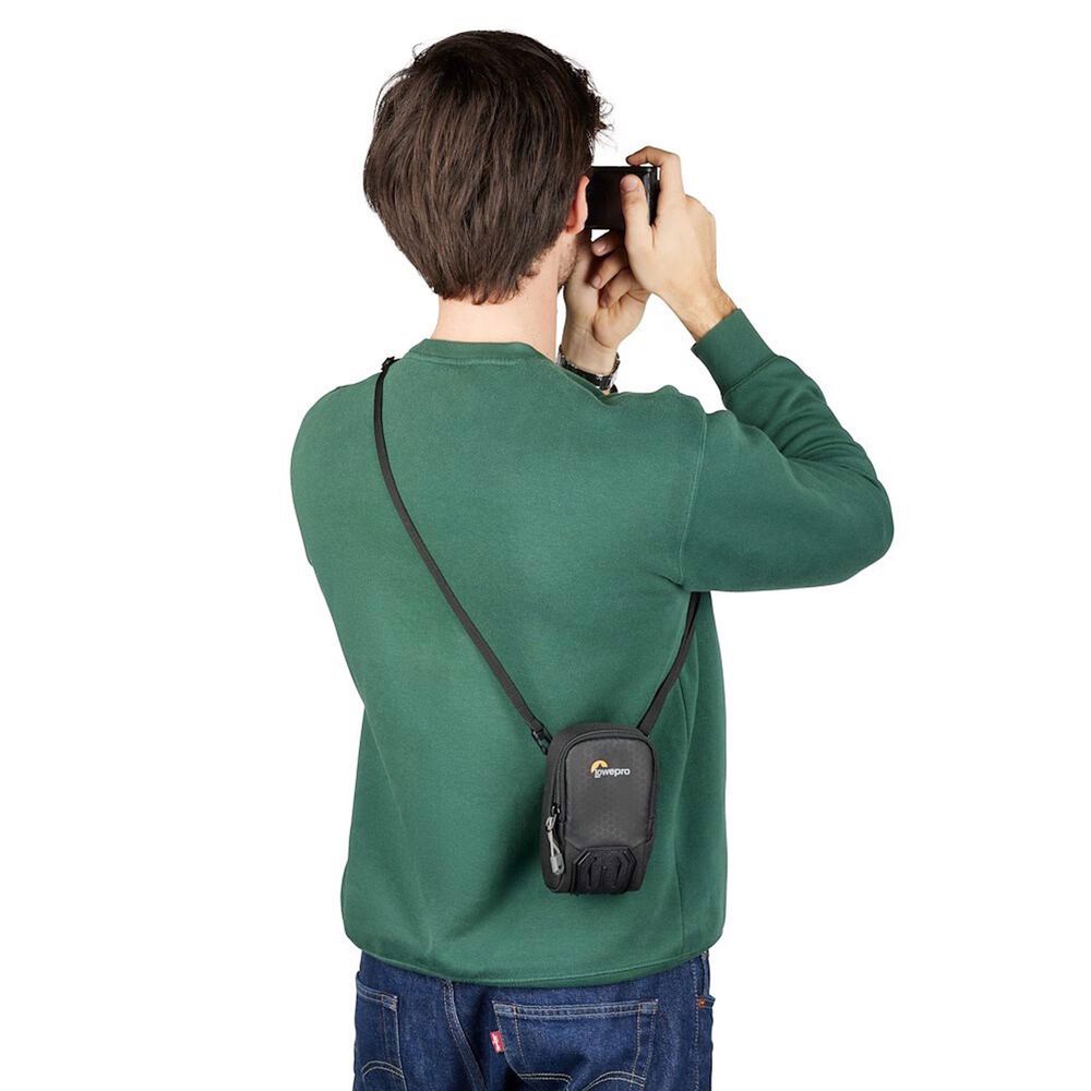 Lowepro Adventura CS 20 III Camera Case in Black, , large