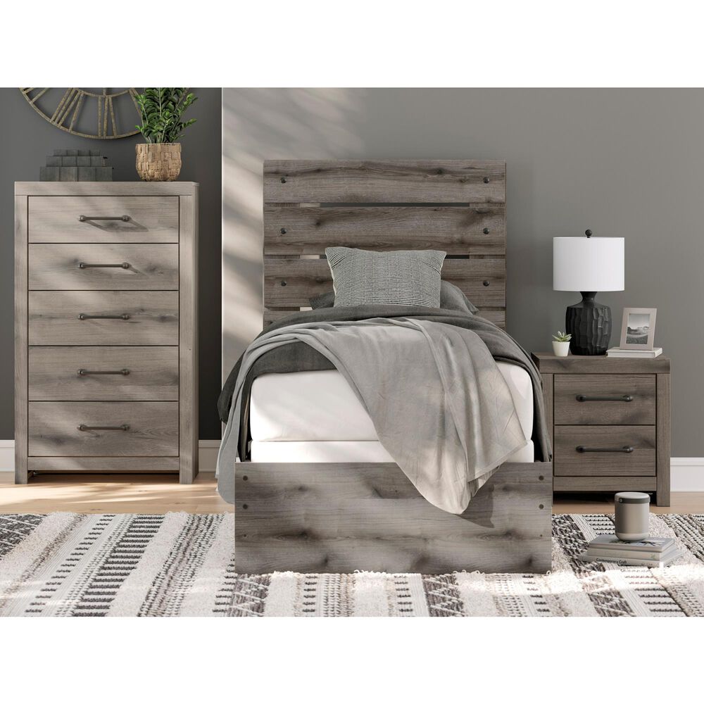 Ashley Graystorm 5-Drawer Chest in Weathered Gray, , large