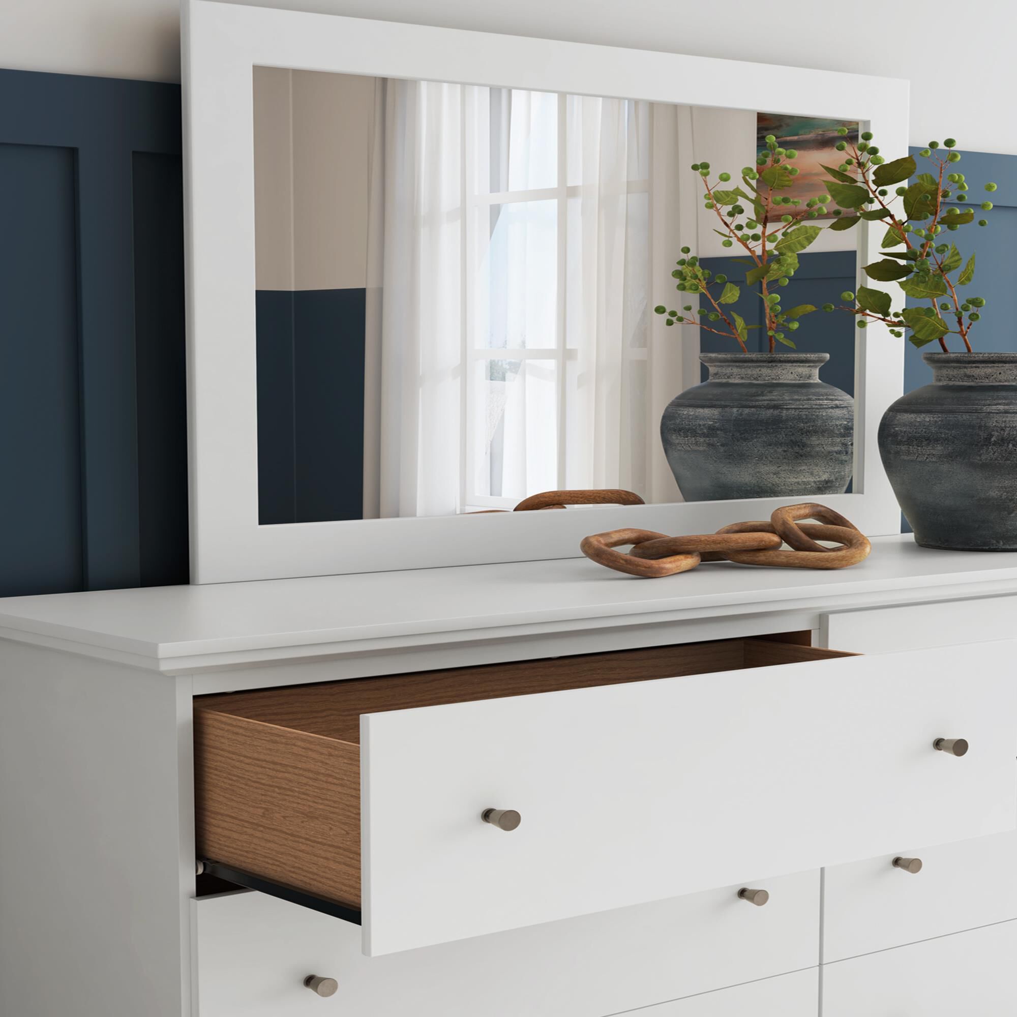 Ashley Bostwick Shoals 4-Piece Queen Panel Bedroom Set in White