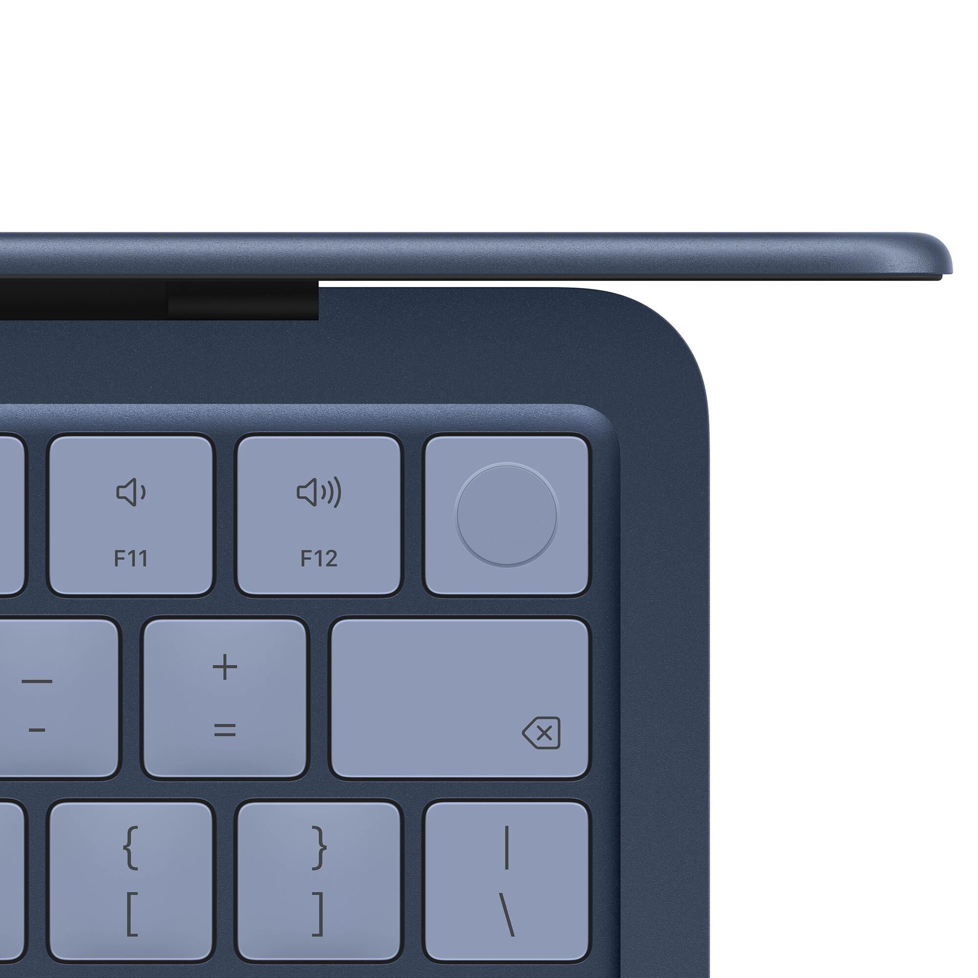Apple 13