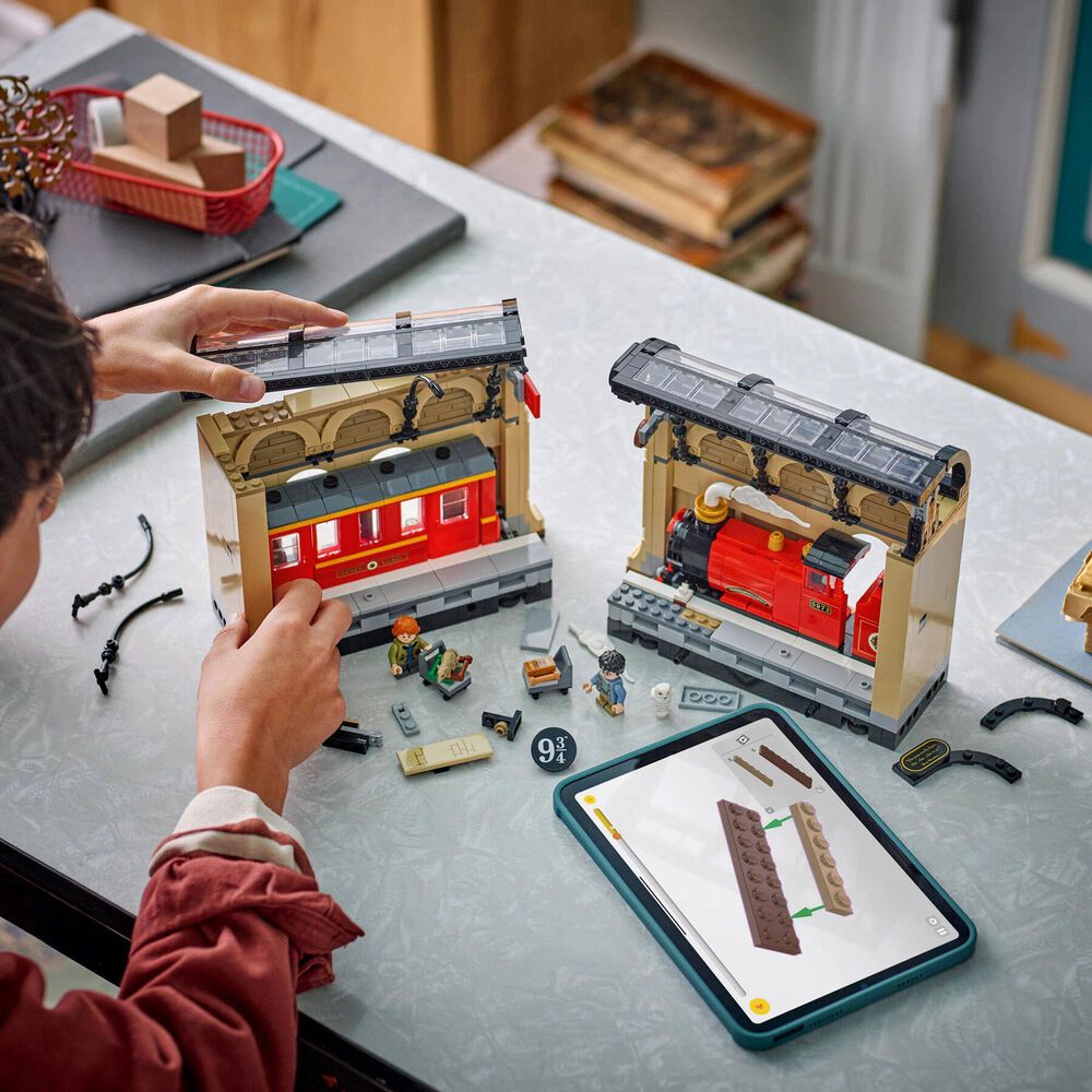 LEGO Harry Potter - Hogwarts Express Book Nook Building Set, , large