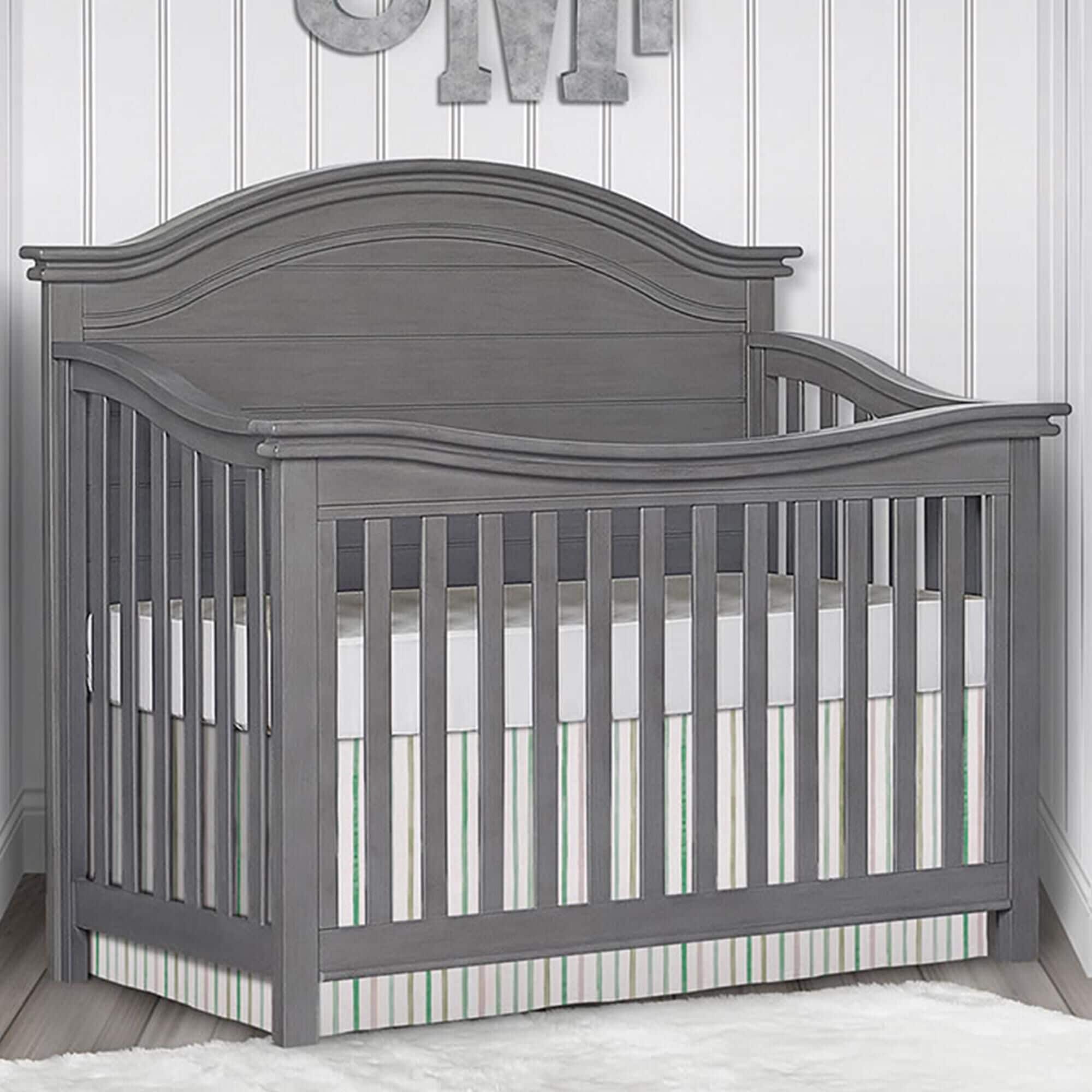 Curved crib cheap