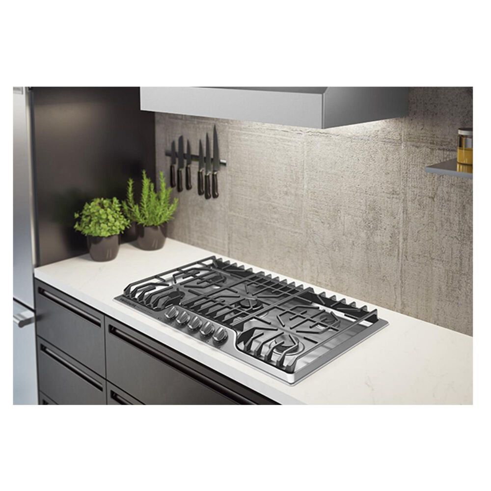 Frigidaire Professional 30" Gas Cooktop with Griddle NFM