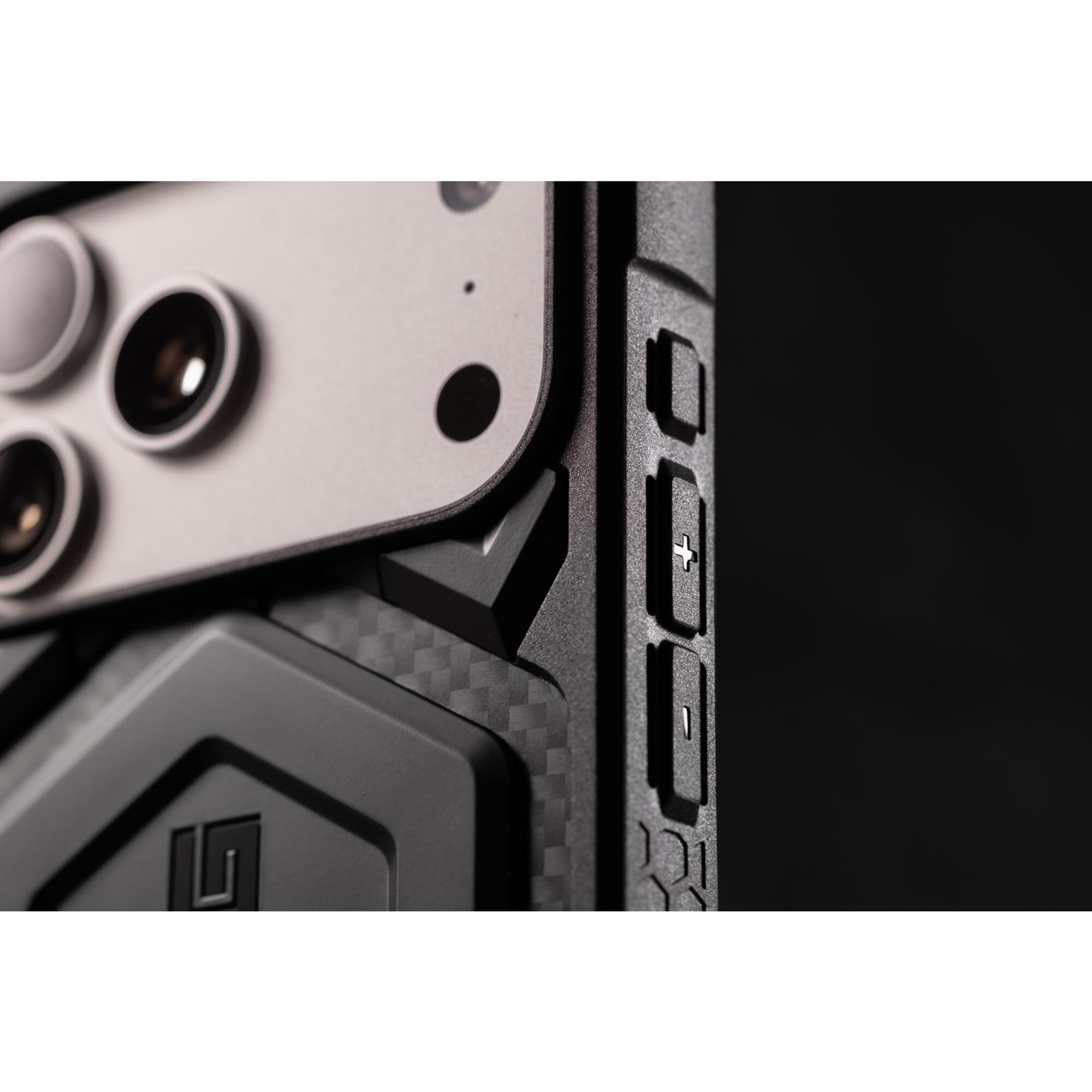 UAG Monarch Pro Case For Apple 2025 Iphone 6.9 Pro Max - Carbon Fiber