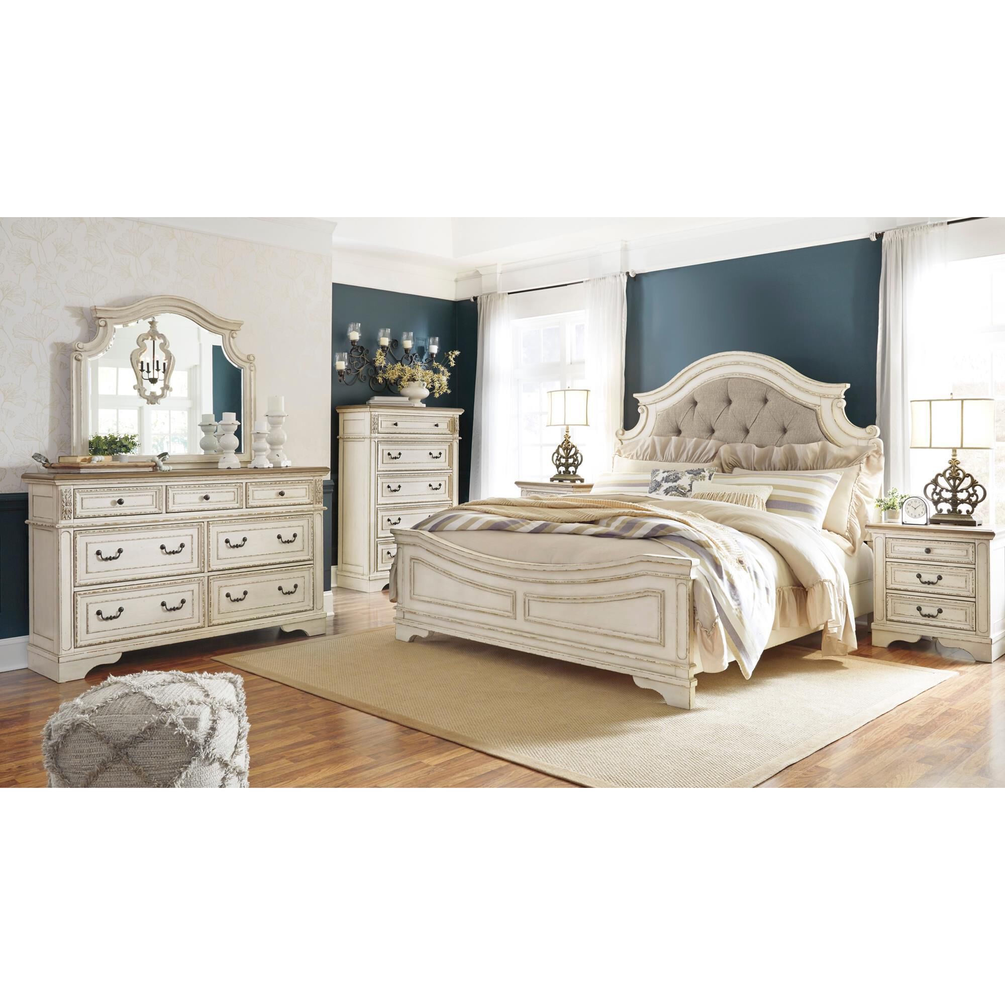 Ashley Realyn 3-Piece King Panel Bedroom Set in Chipped White