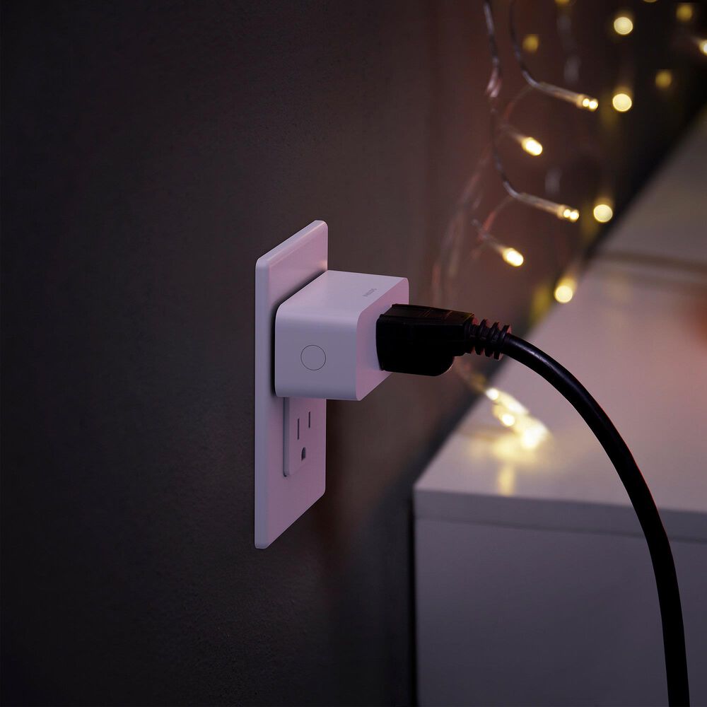 Philips Hue Smart Plug in White, , large