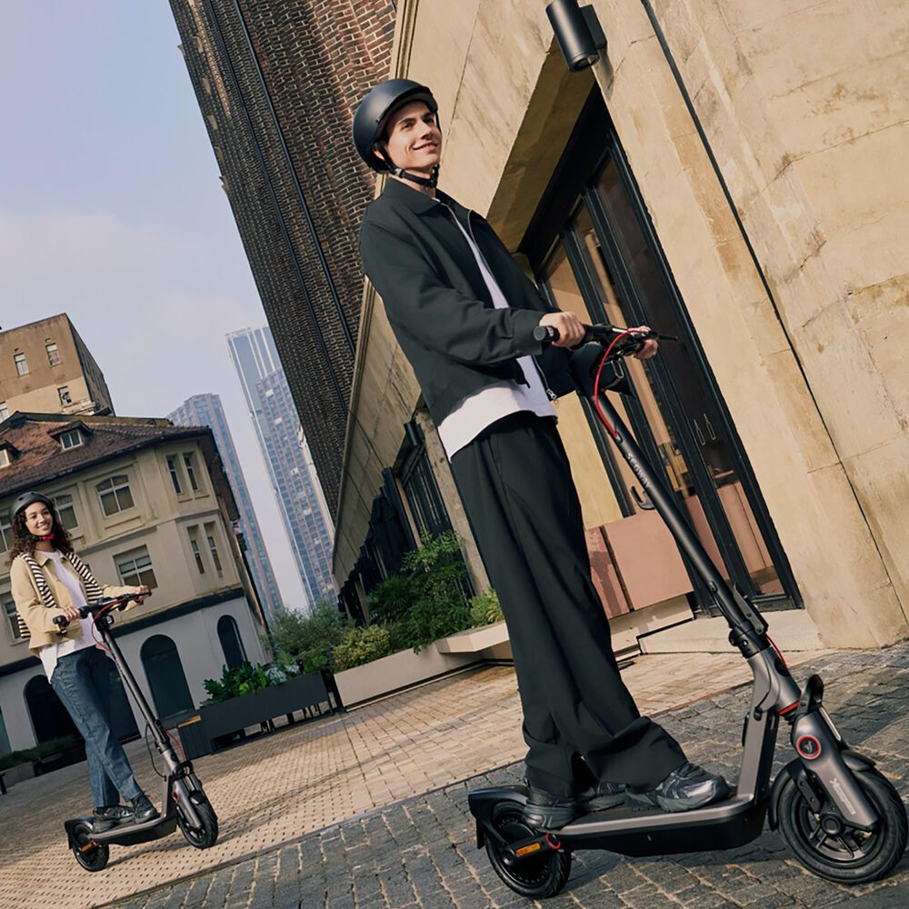 Segway F3 eKickScooter in Black, , large