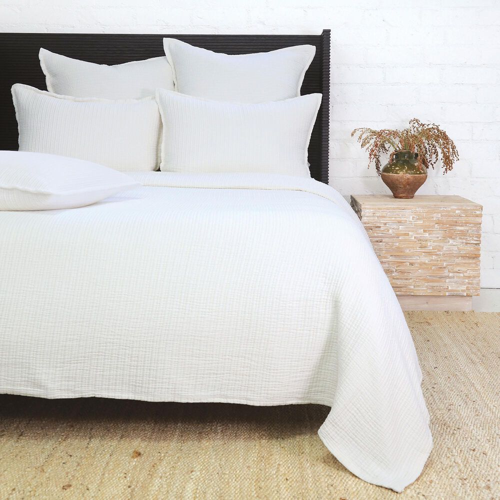 Pom Pom At Home Chatham Queen Matelasse Blanket in Cream, , large