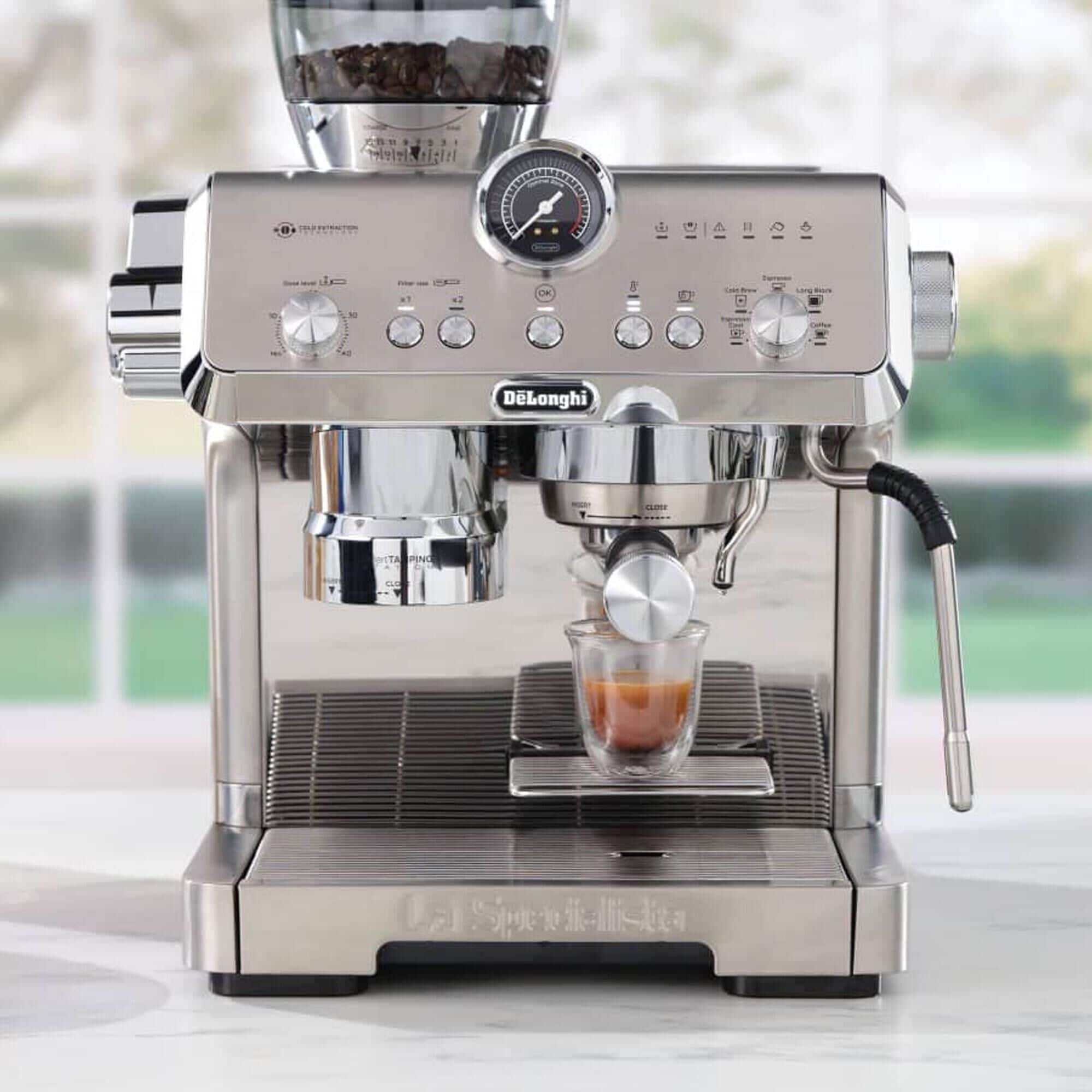 DeLonghi La Specialista Opera 2L Espresso Machine in Metal DeLonghi La Specialista Opera 2L Espresso Machine in Metal