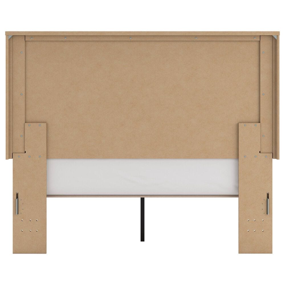 Ashley Gramburg 4 Piece Queen Platform Panel Bedroom Set in Warm Brown, , large