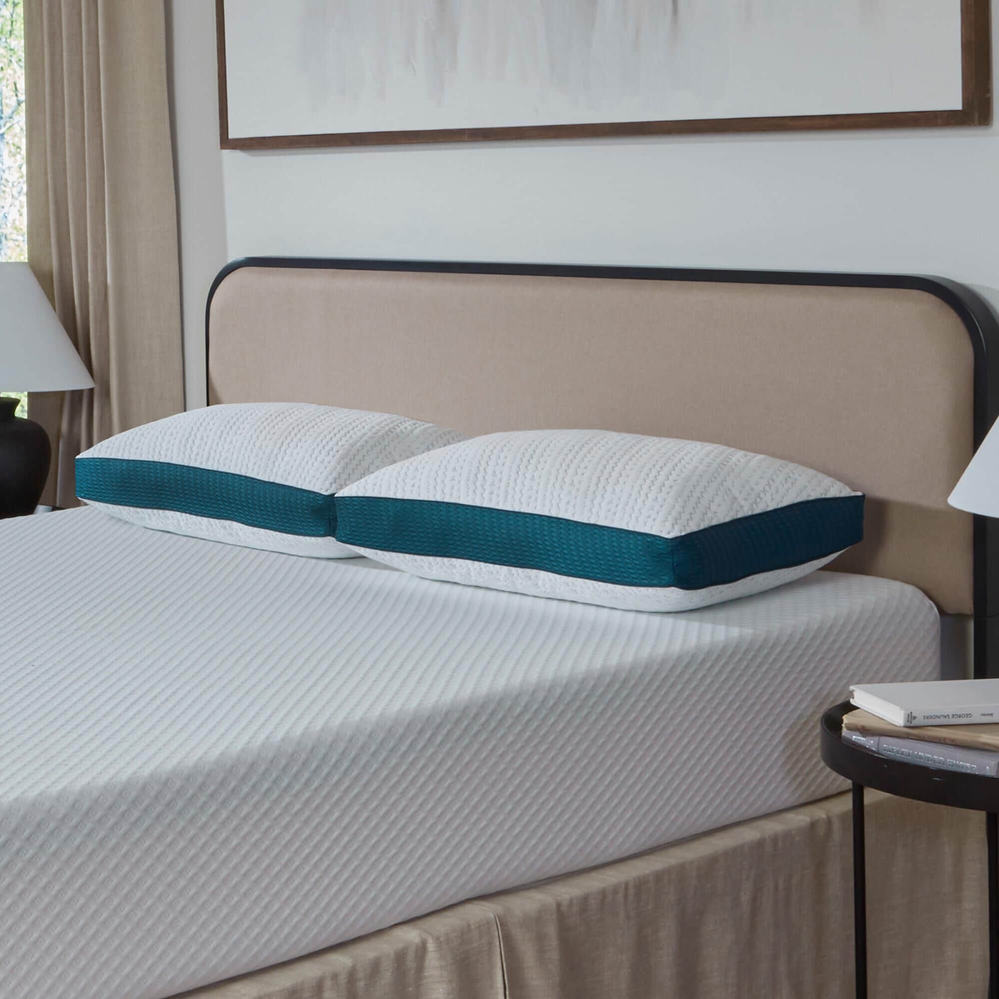 La-Z-Boy Down Alternative Gusset King Pillow