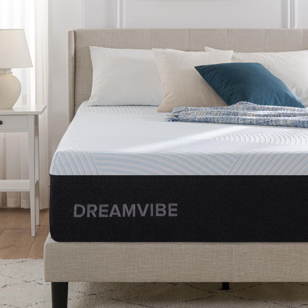 GigaCloud Deluxe 13&quot; Medium Memory Foam King Mattress, , large