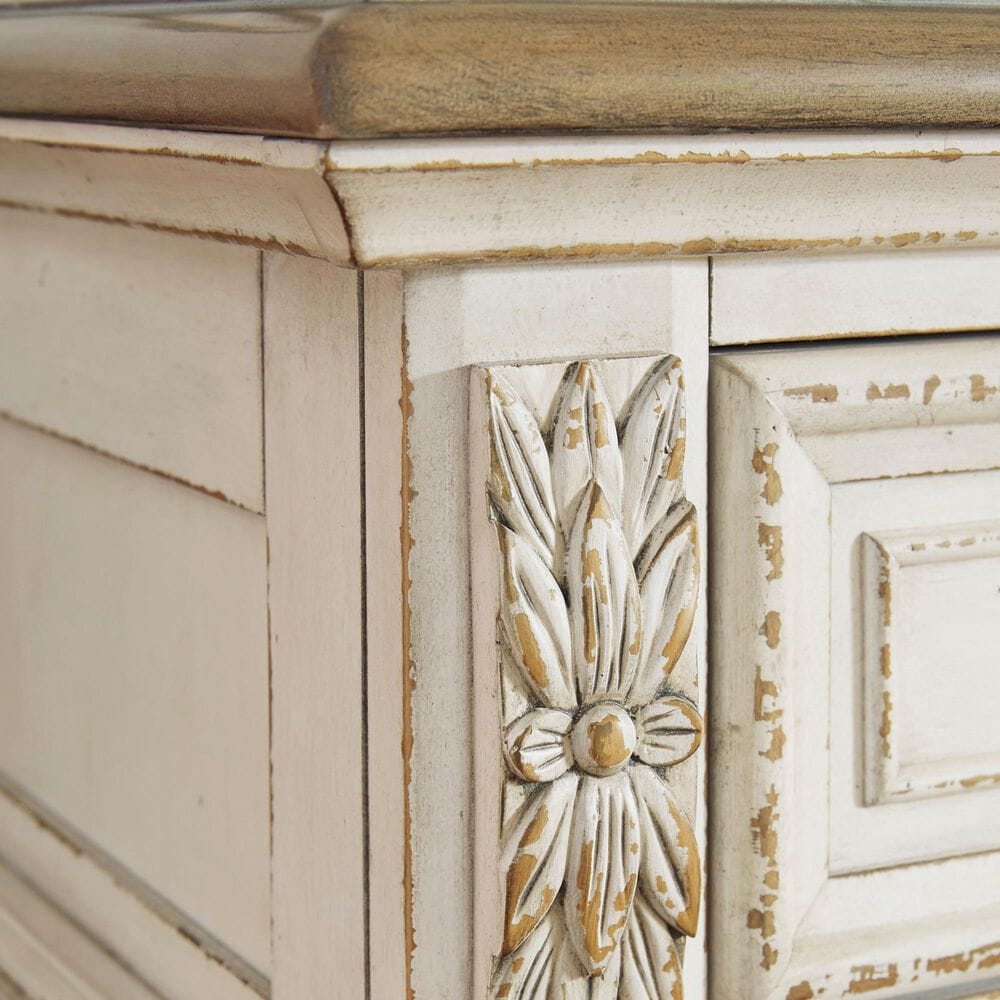 Realyn 5 Piece Queen Panel Bedroom - Chipped White Realyn 5 Piece Queen Panel Bedroom - Chipped White