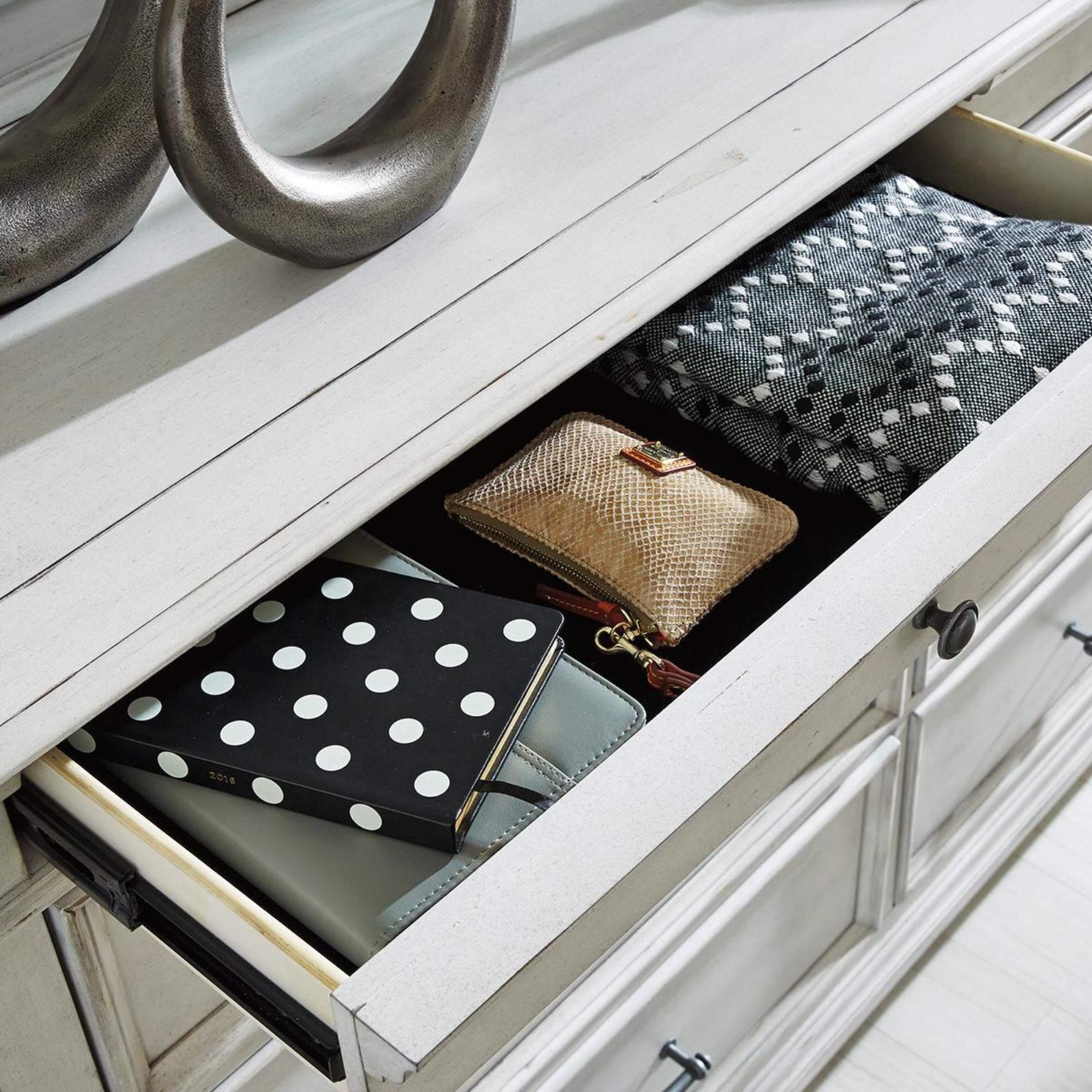Kanwyn queen top bedroom set