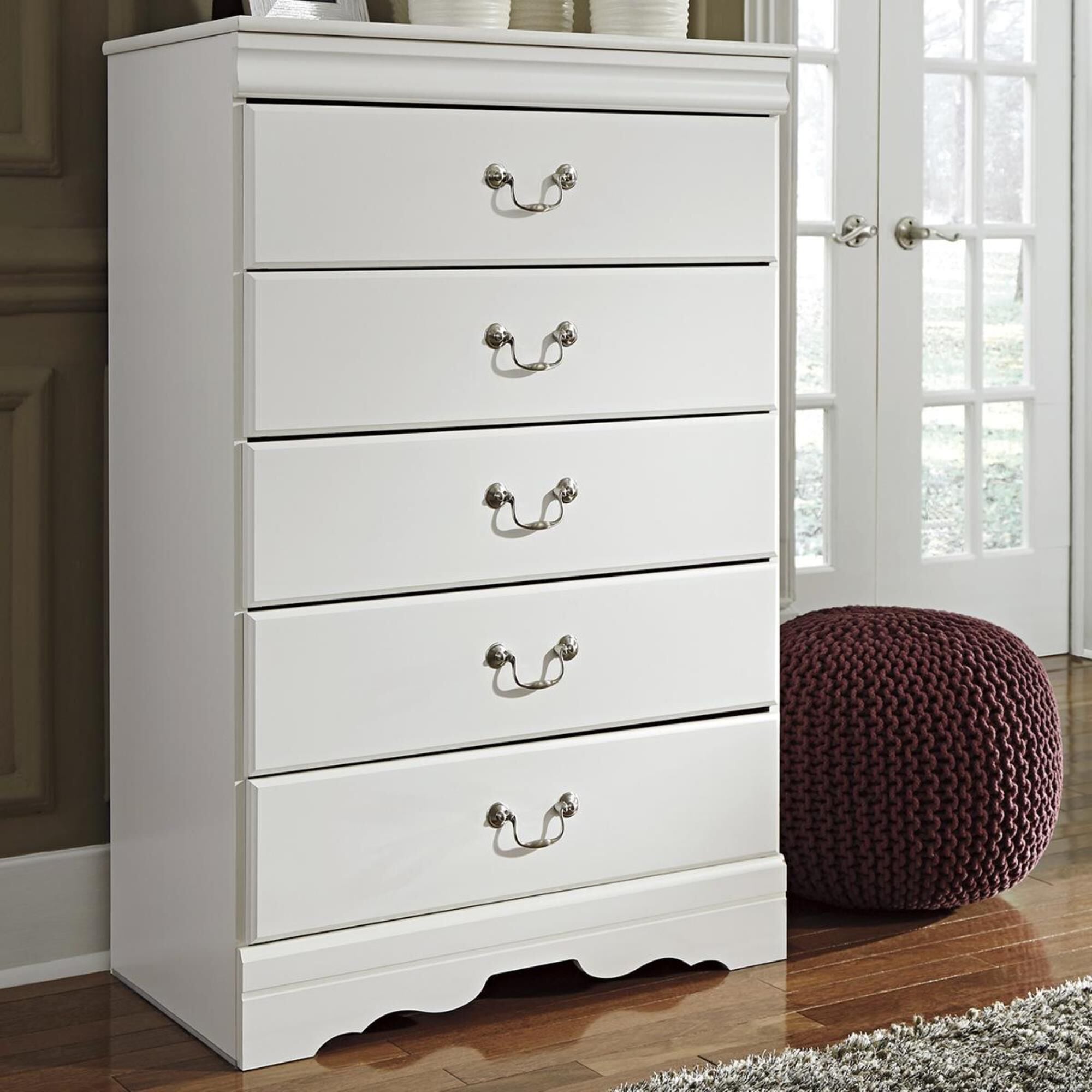 Signature Design by Ashley Anarasia 5 Drawer Chest in White