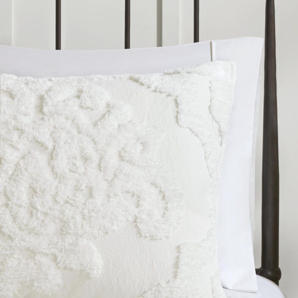 Hampton Park Viola 3-Piece Full/Queen Comforter Set in White, , large