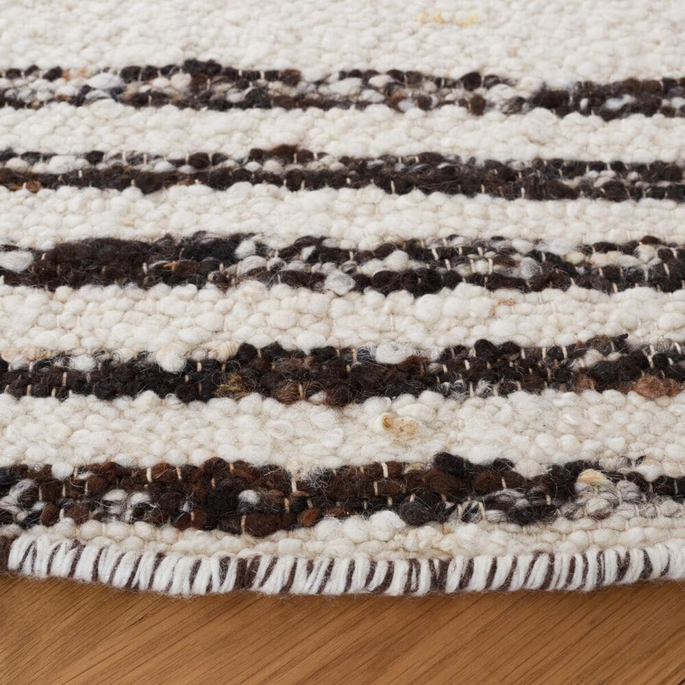 Safavieh Natura NAT325Z 6&#39; Round Black and Ivory Area Rug, , large