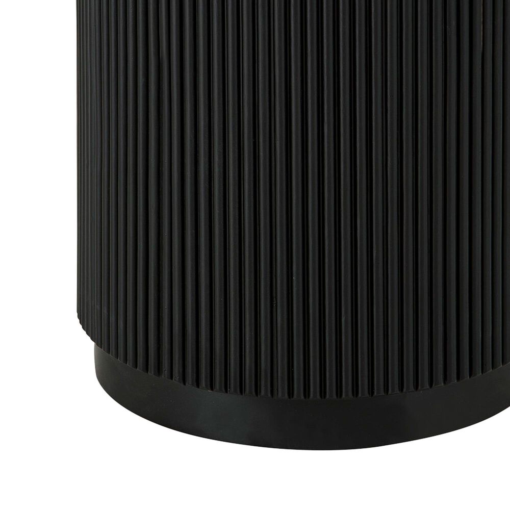 Ashley Grayman Round End Table in Matte Black, , large