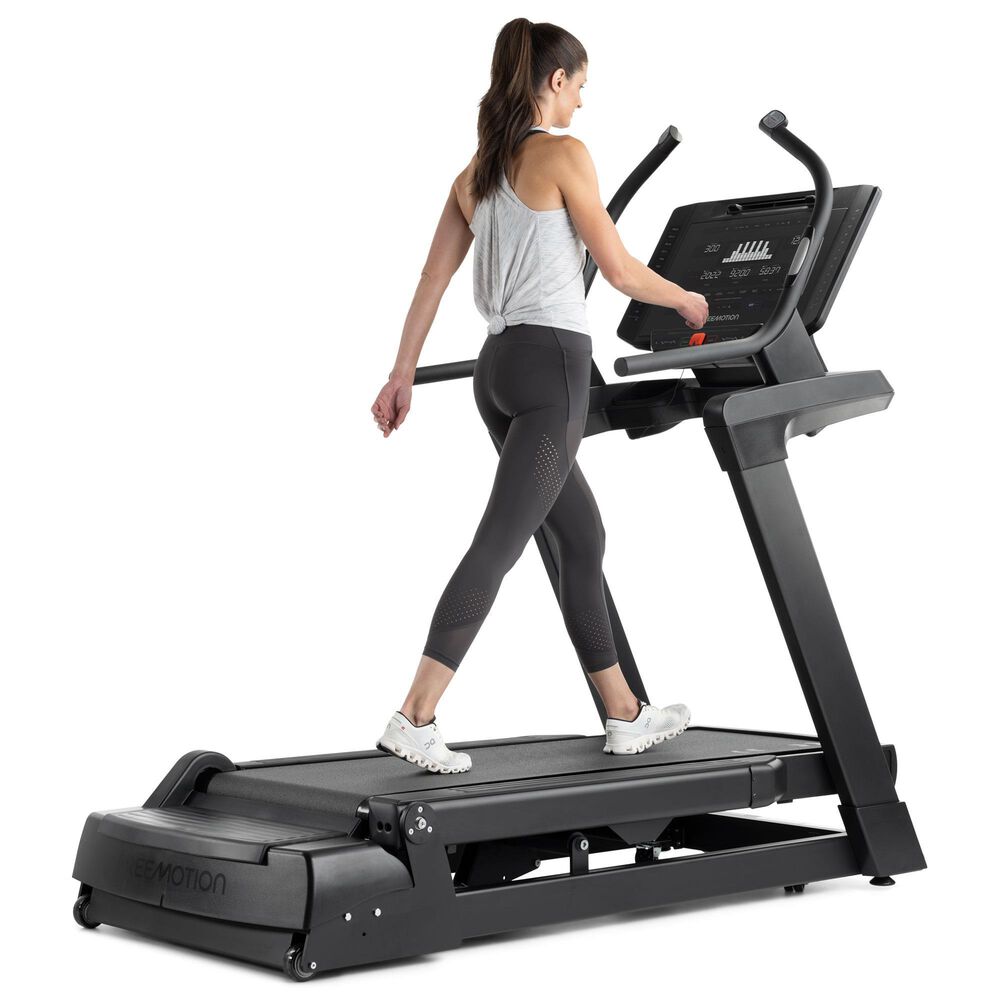 FreeMotion I10.9B Incline Trainer in Black, , large