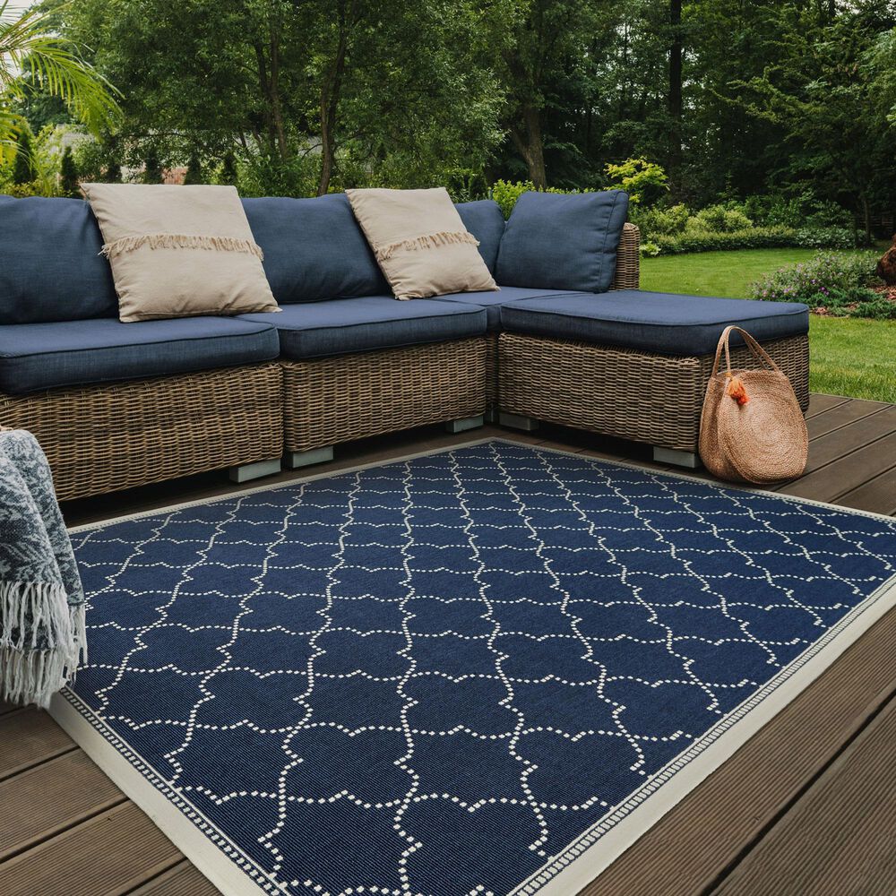 Oriental Weavers Marina Navy and Ivory 1'9" x 3'9" Indoor/Outdoor Area Rug, , large