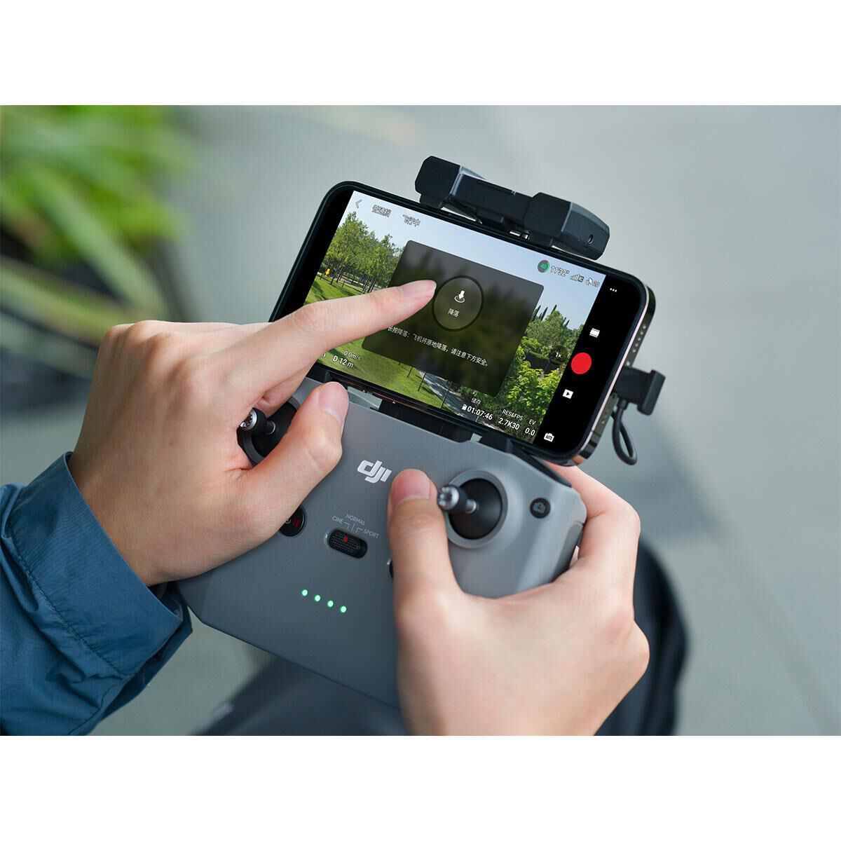 DJI Mini 2 SE Fly More Combo