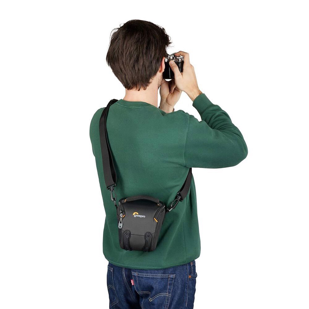 Lowepro Adventura TLZ 20 III Camera Case in Black, , large