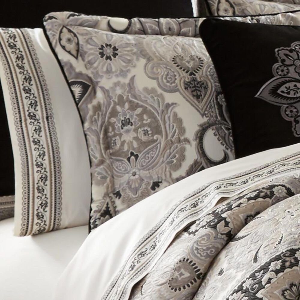 J. Queen New York Guiliana 4Piece Queen Comforter Set in Black, Ivory, Grey and Silver NFM