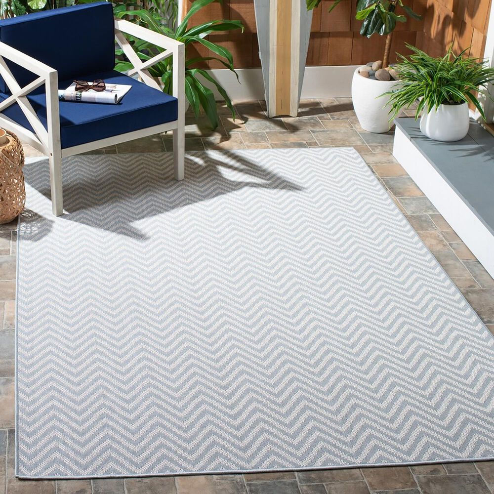 Safavieh Martha Stewart Cyprus Chevron 5&#39;5&quot; x 7&#39;7&quot; Grey and Cream Area Rug, , large