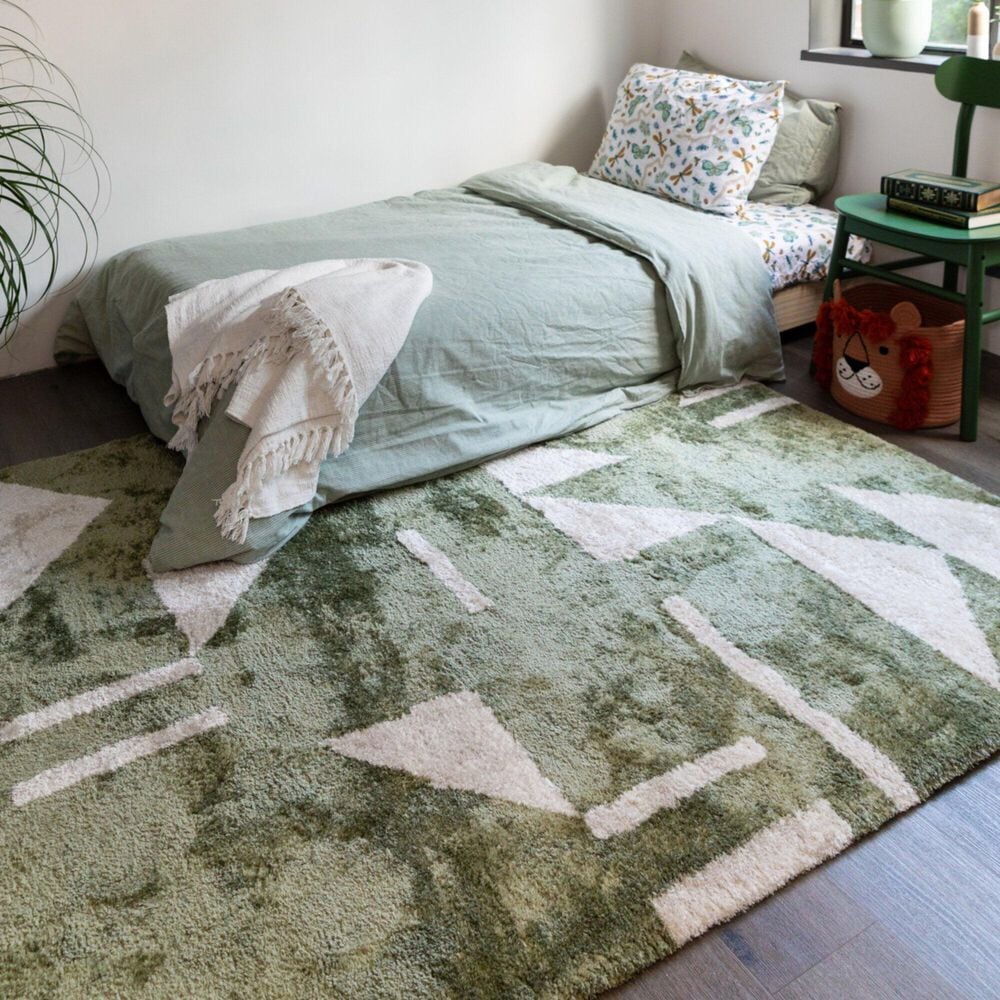 Balta Rugs Johan 4&#39;4&quot; x 6&#39; Green Area Rug, , large