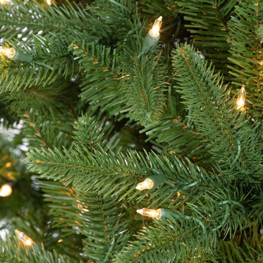 The Gerson Company 7.5&#39; Pre-Lit Artificial Natural Cut Narrow Northern Spruce with White Lights in Green, , large