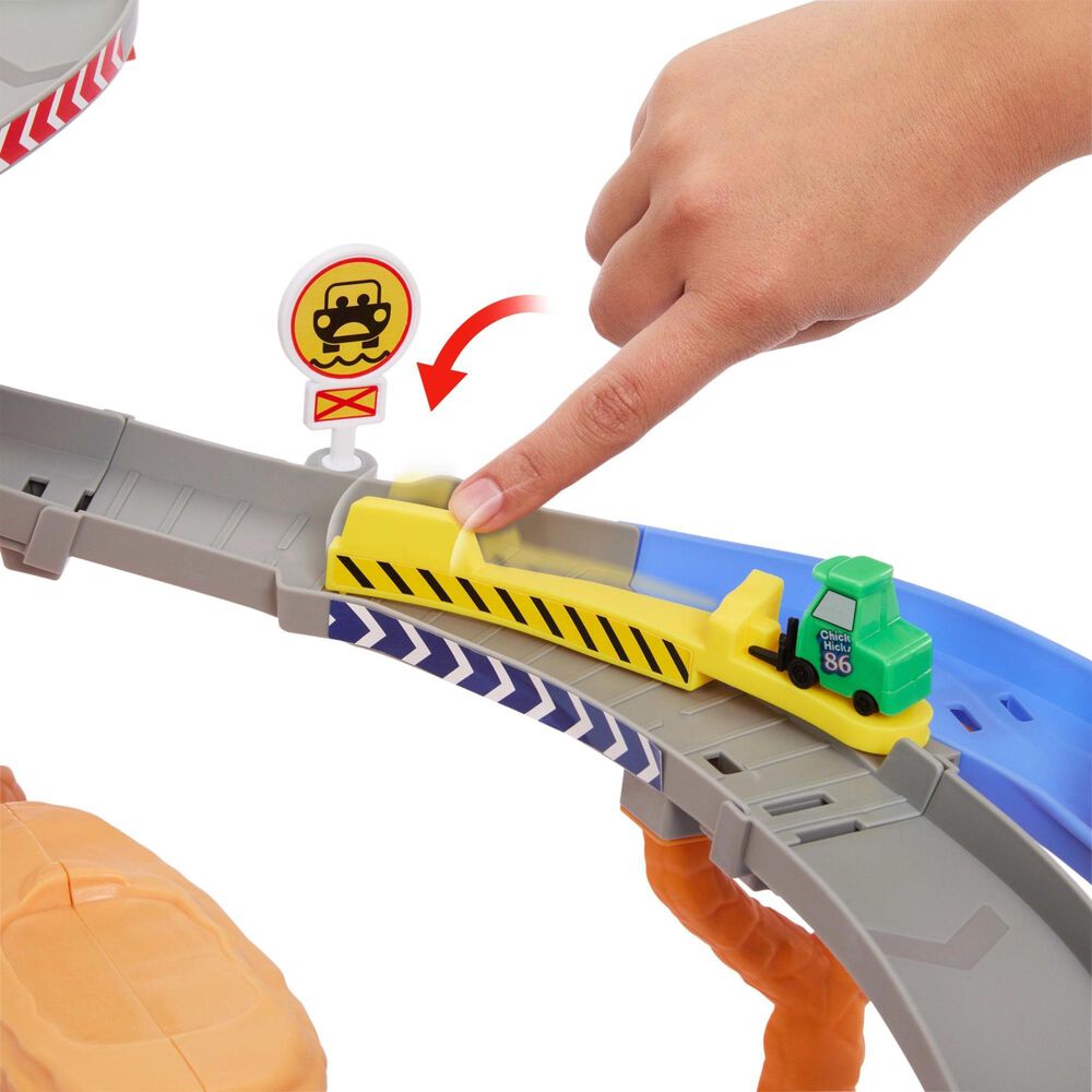 Disney Cars Radiator Springs Race and Rescue Playset in Multicolor, , large