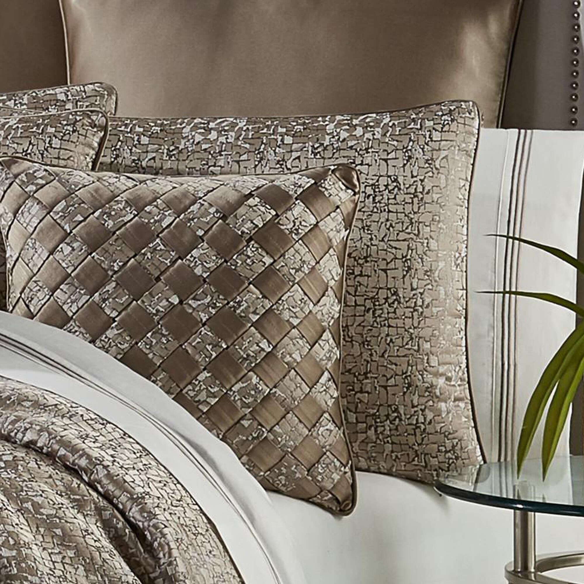 J queen store new york pillows