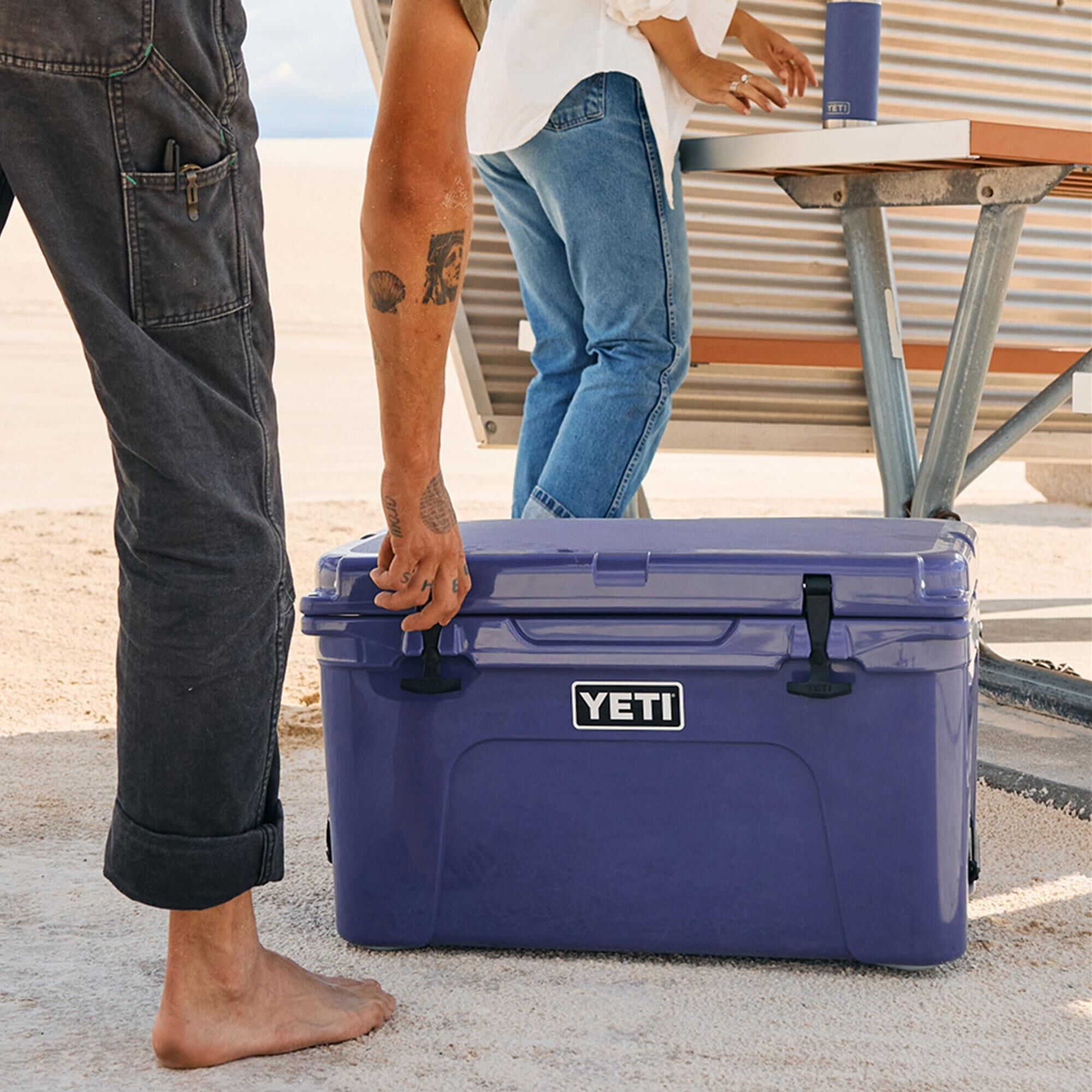 YETI Tundra 45 Hard Cooler in Moon Dust