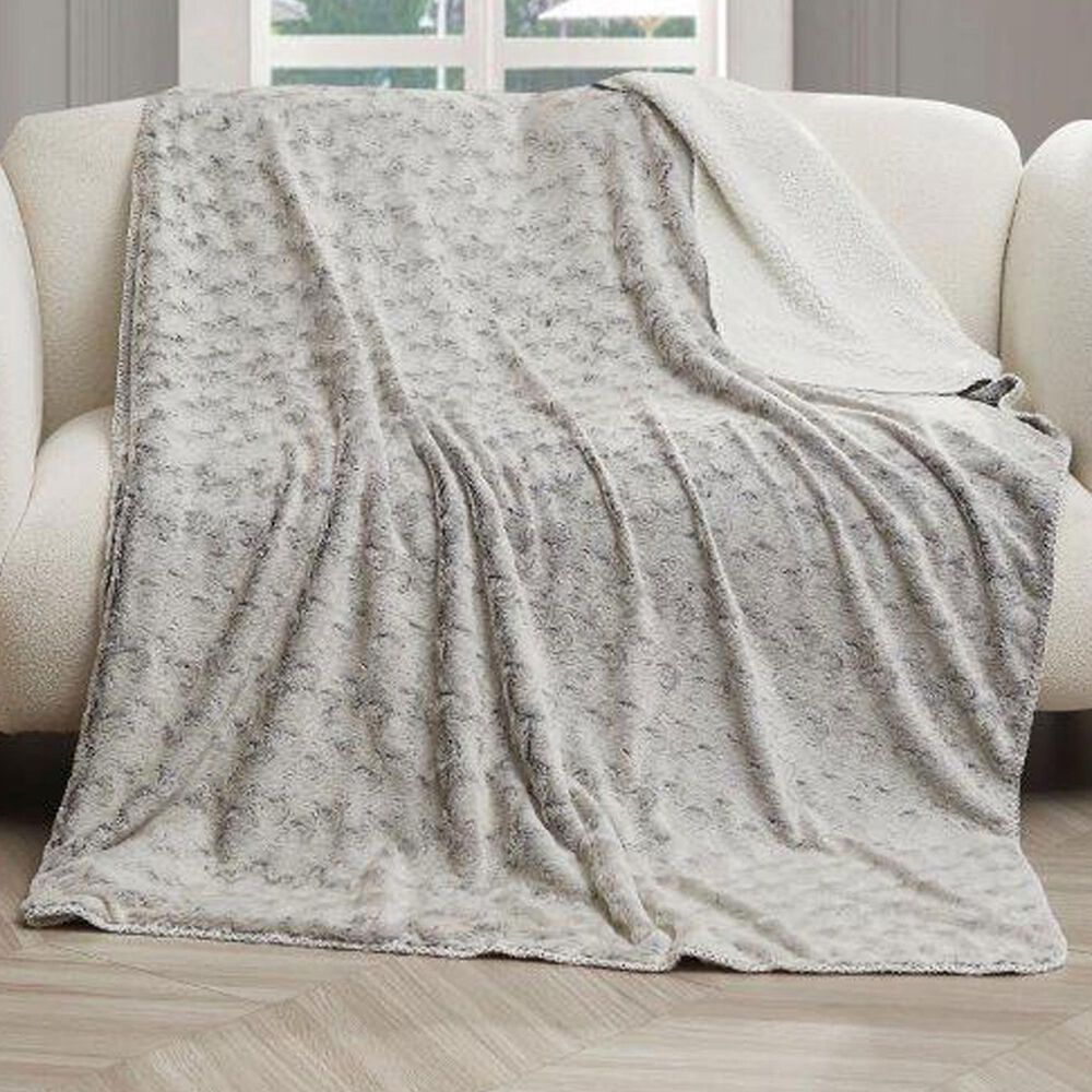 Duke Imports Regal Comfort Rainfall 50" x 70" Throw in Gray, , large