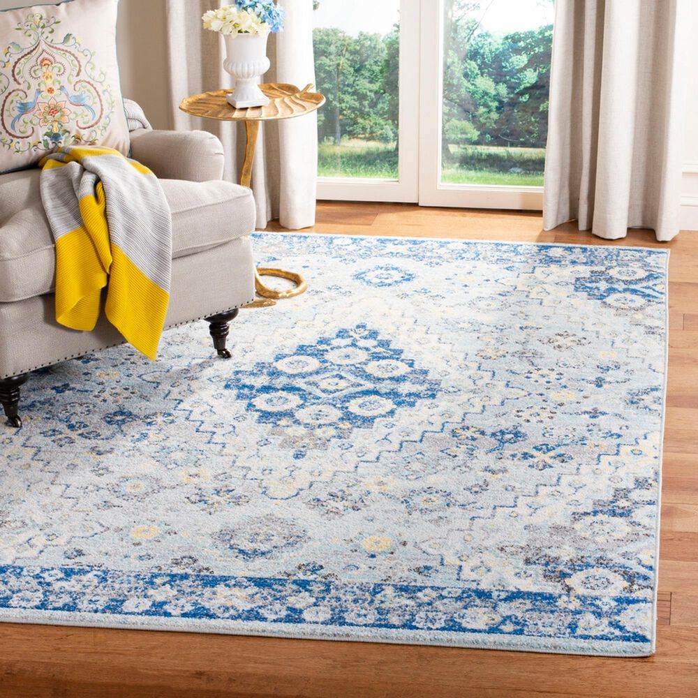Safavieh Madison MAD616F 5&#39;1&quot; x 7&#39;6&quot; Grey and Cream Area Rug, , large