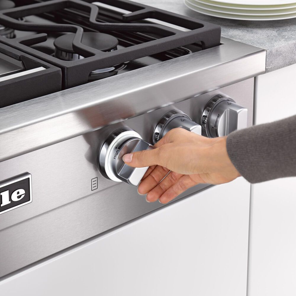 Miele 36" Natural Gas Rangetop with Broil-Griddle Cover in Stainless Steel and Black, , large