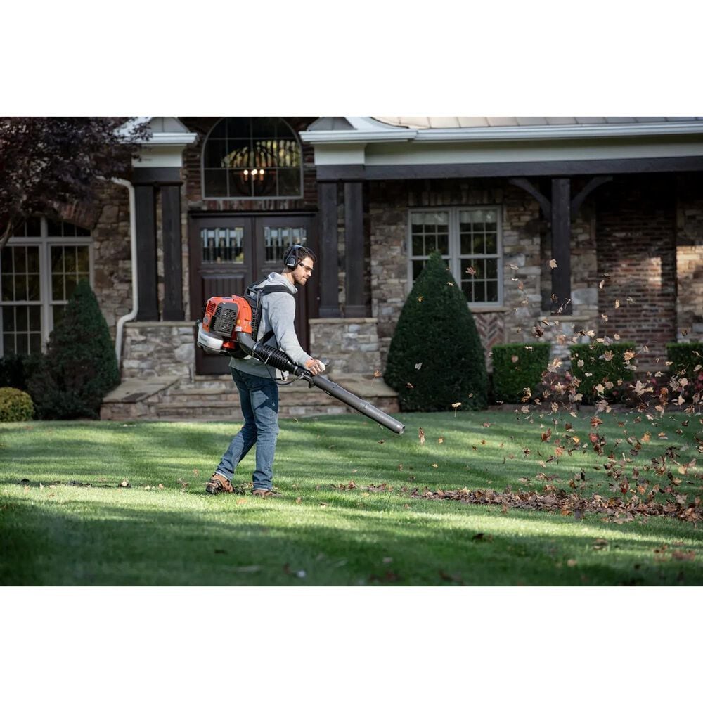 Husqvarna 972-CFM 236-MPH Gas Leaf Blower in Orange, , large