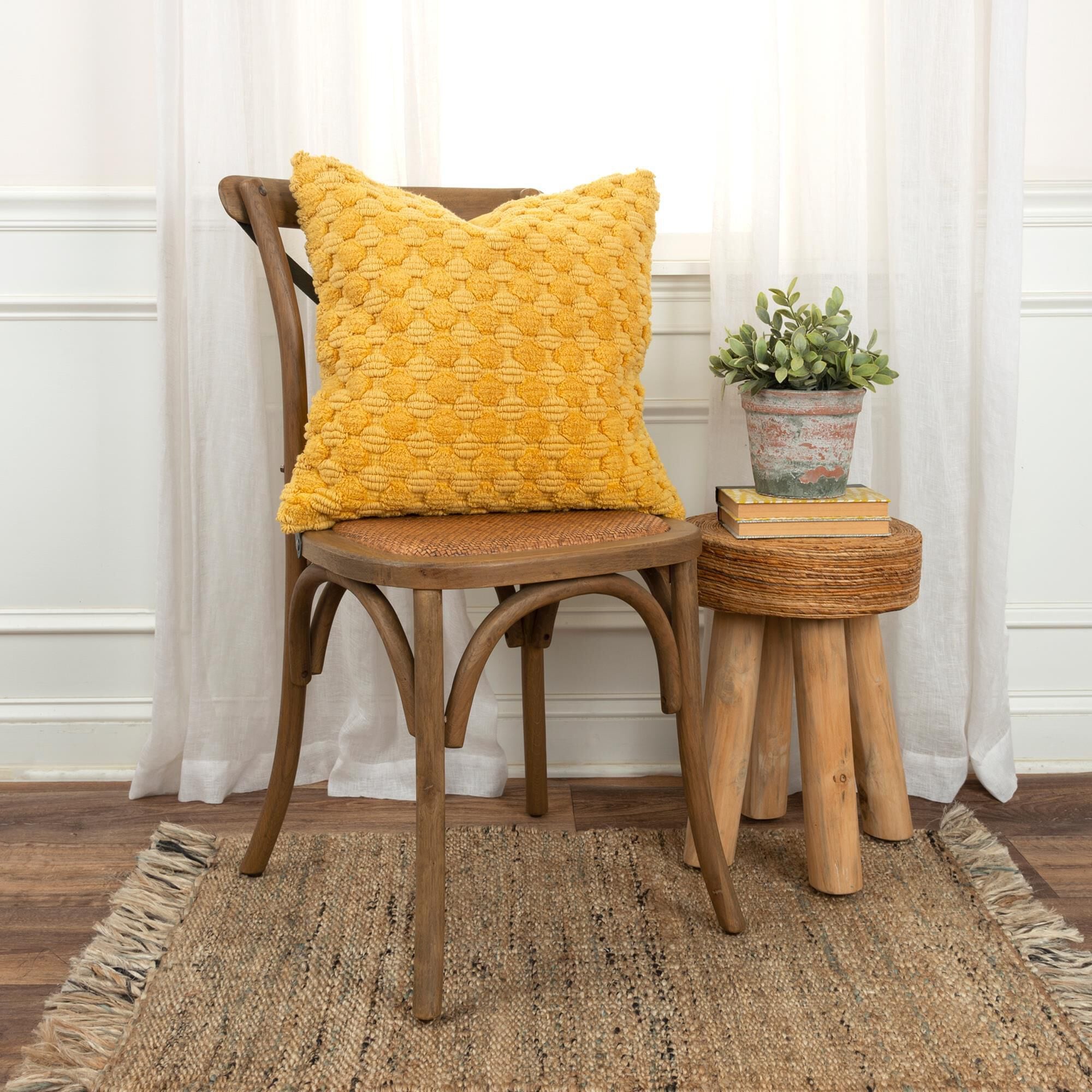Rizzy throw pillows hot sale