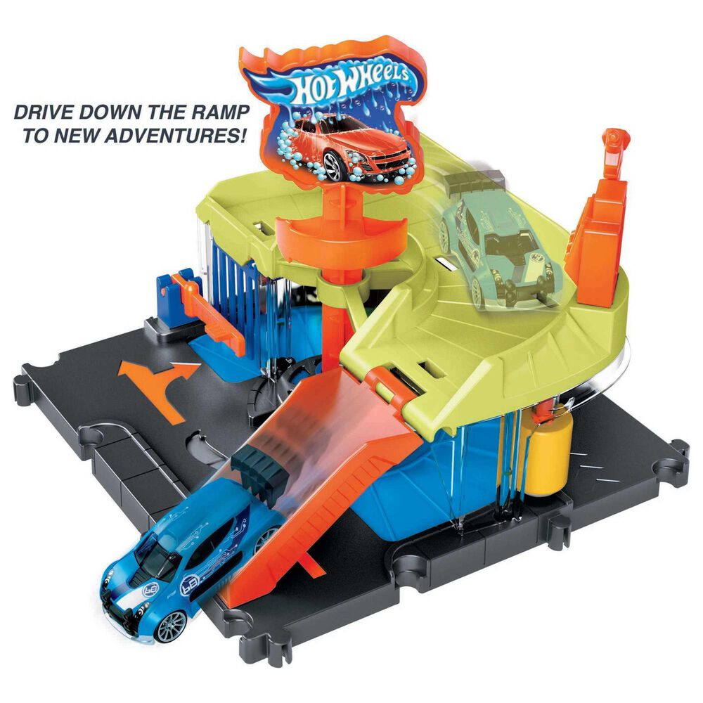 Hot Wheels City Downtown Express Car Wash Playset with 1 Toy Car in Multicolor, , large