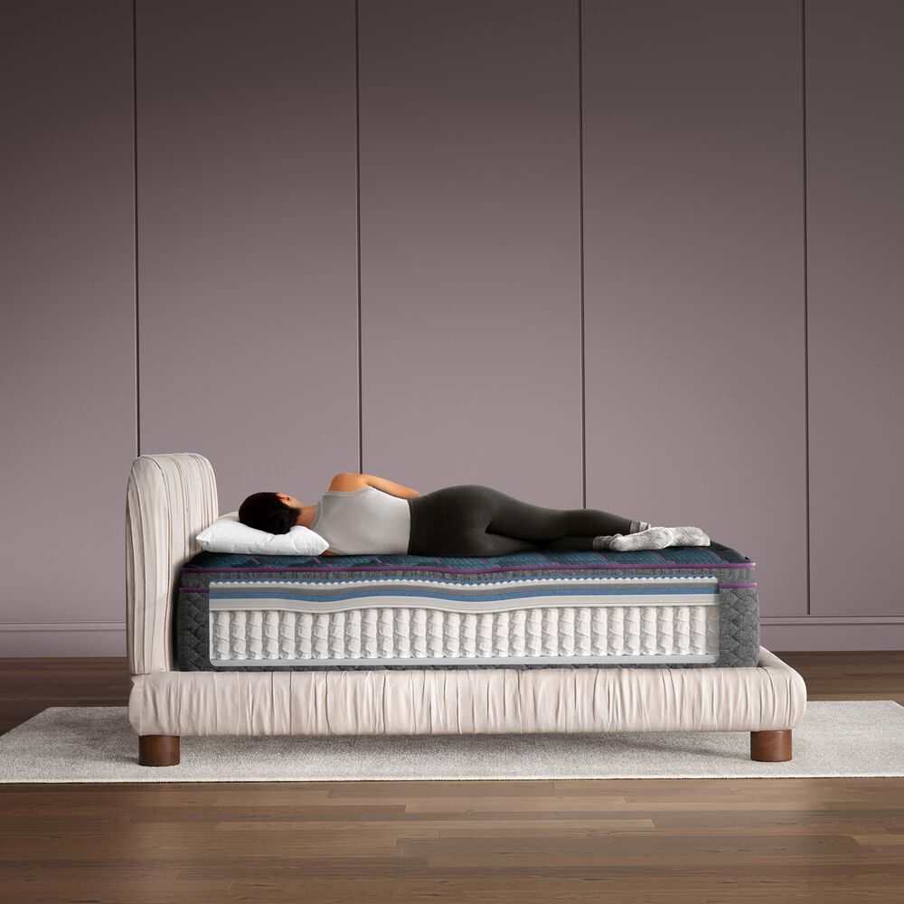 Beautyrest World Class Level Three Plush Pillow Top Queen Mattress, , large