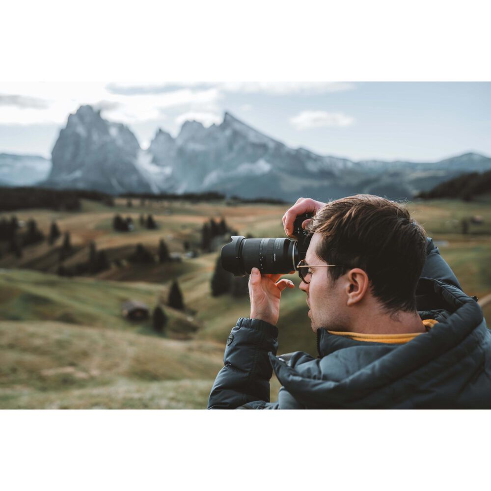 Tamron 17-70mm F/2.8 Di III-A RXD Lens for Sony E in Black, , large