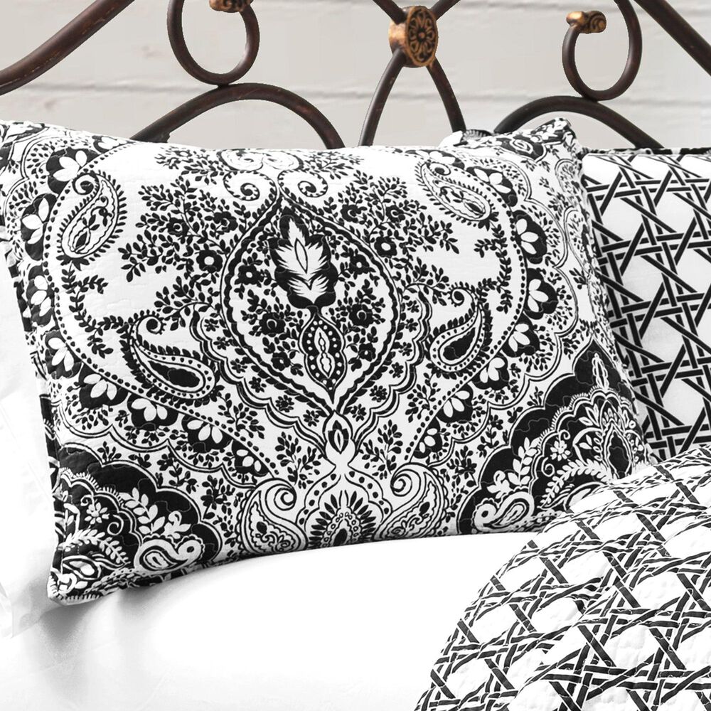 Triangle Home Fashions Aubree 3-Piece Full/Queen Quilt Set in Black and White, , large