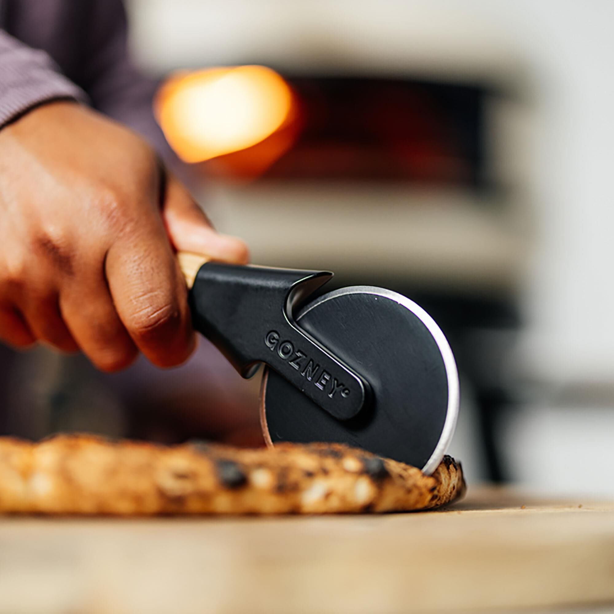 Gozney Pizza Cutter - Thumbnail 4