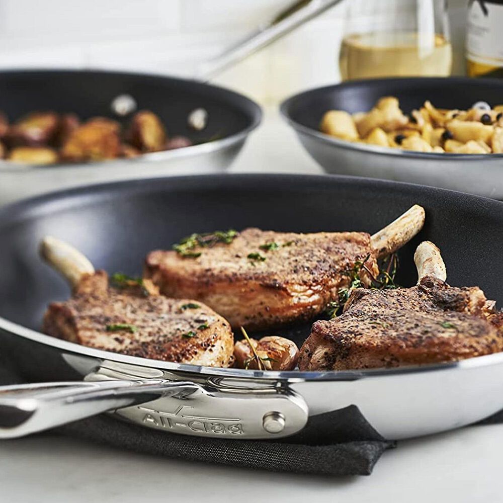 All-Clad d5 Stainless-Steel Nonstick Covered Fry Pan